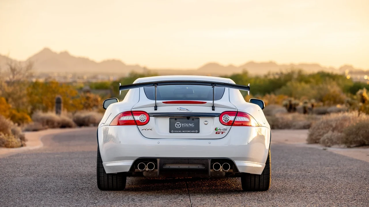 2014 Jaguar X150 XKR - Image 8 of 31