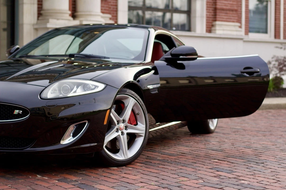 2014 Jaguar X150 XKR - Image 3 of 31
