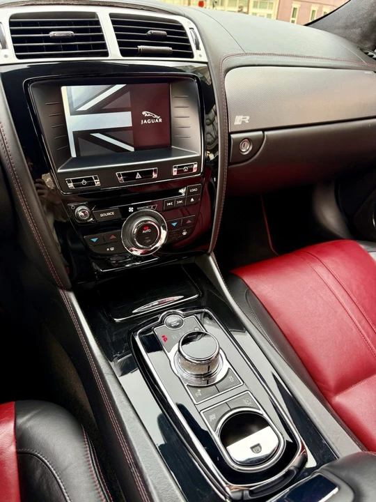 2014 Jaguar X150 XKR - Image 30 of 31