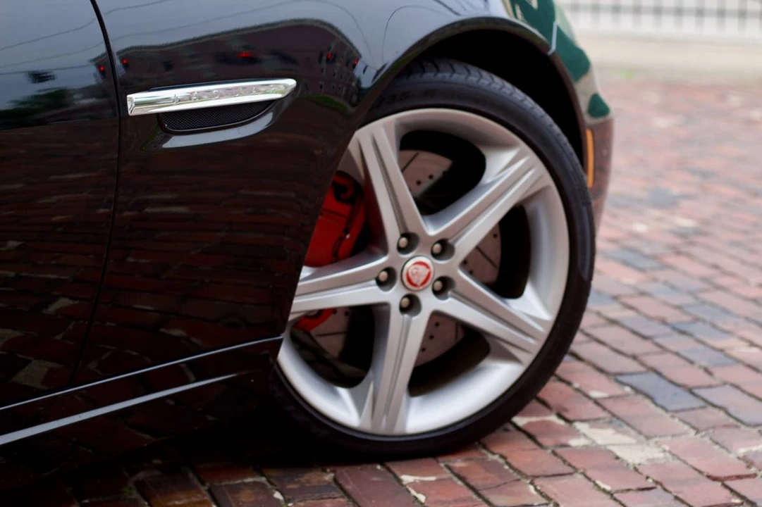 2014 Jaguar X150 XKR - Image 10 of 24