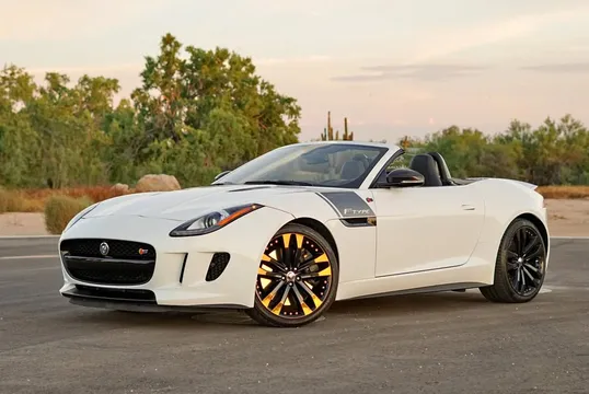 2014 Jaguar F-Type V8