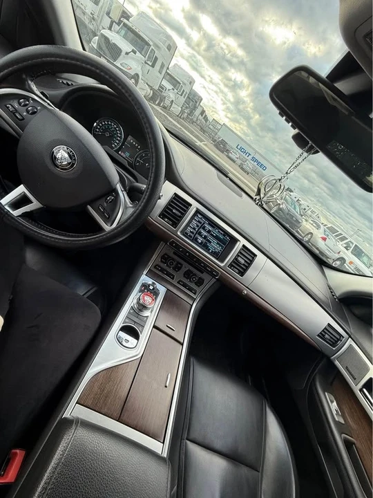 2014 Jaguar X250 XF - Image 2 of 5