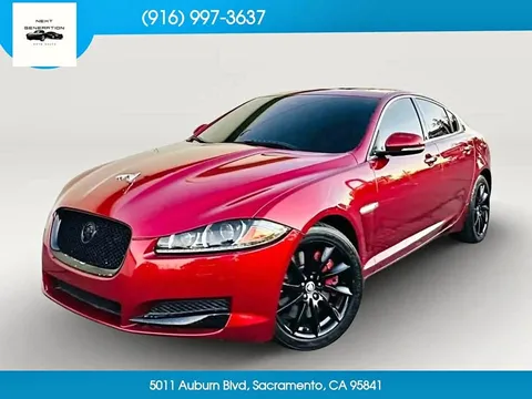 2014 Jaguar XF Premium Sedan