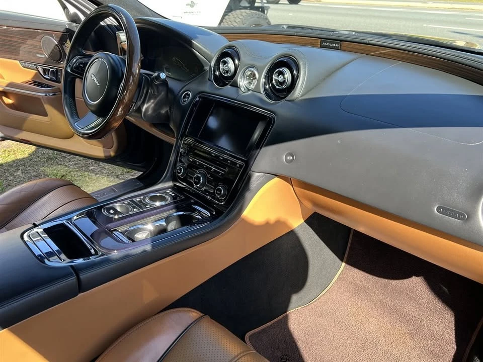 2014 Jaguar X351 XJ - Image 9 of 19