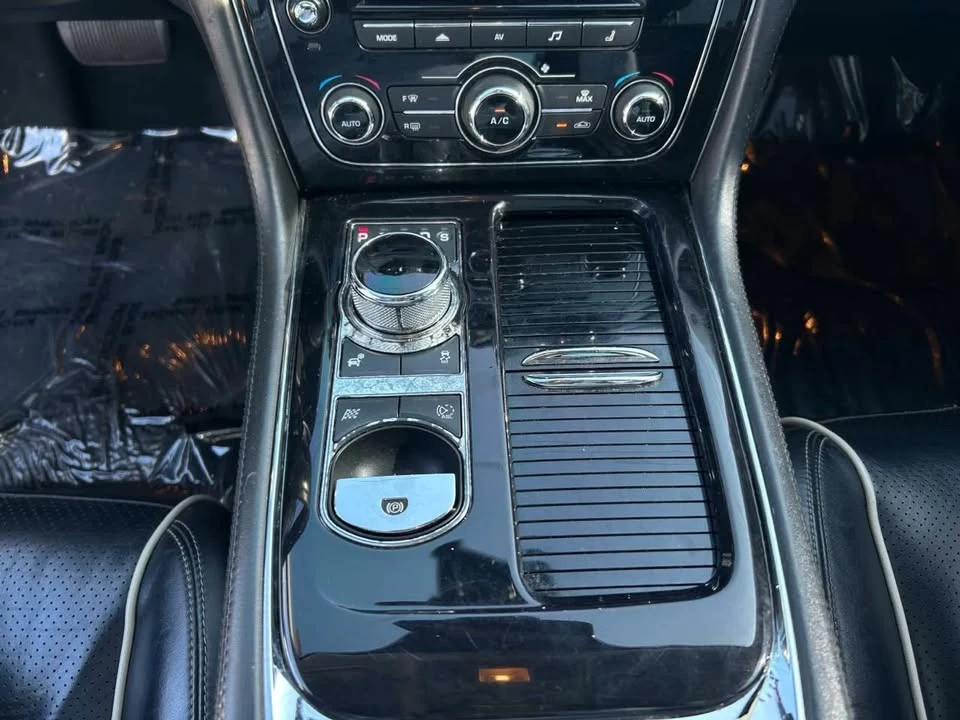 2014 Jaguar X351 XJ - Image 13 of 20