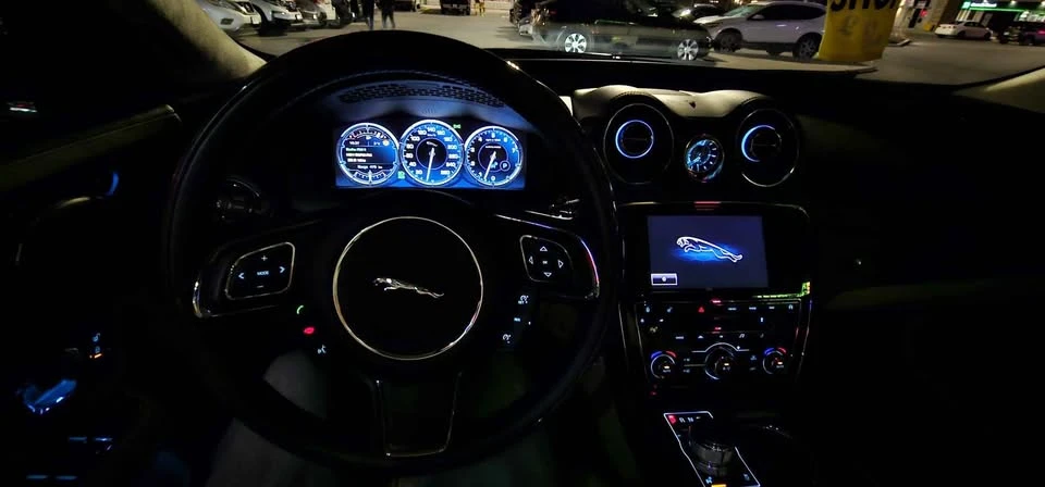 2014 Jaguar X351 XJ - Image 9 of 9