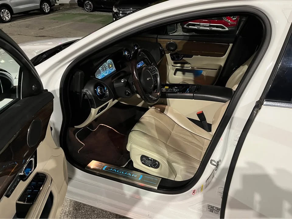 2014 Jaguar X351 XJ - Image 5 of 10