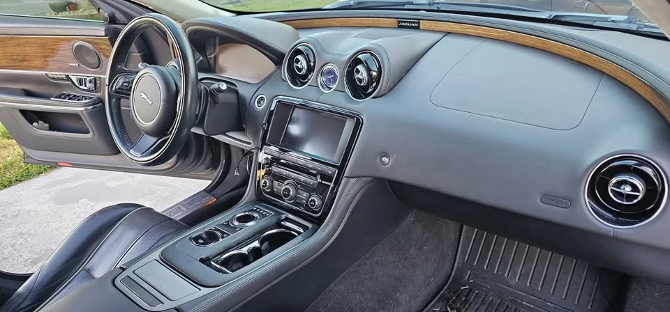 2014 Jaguar XJ Series 4 - Image 12 of 20