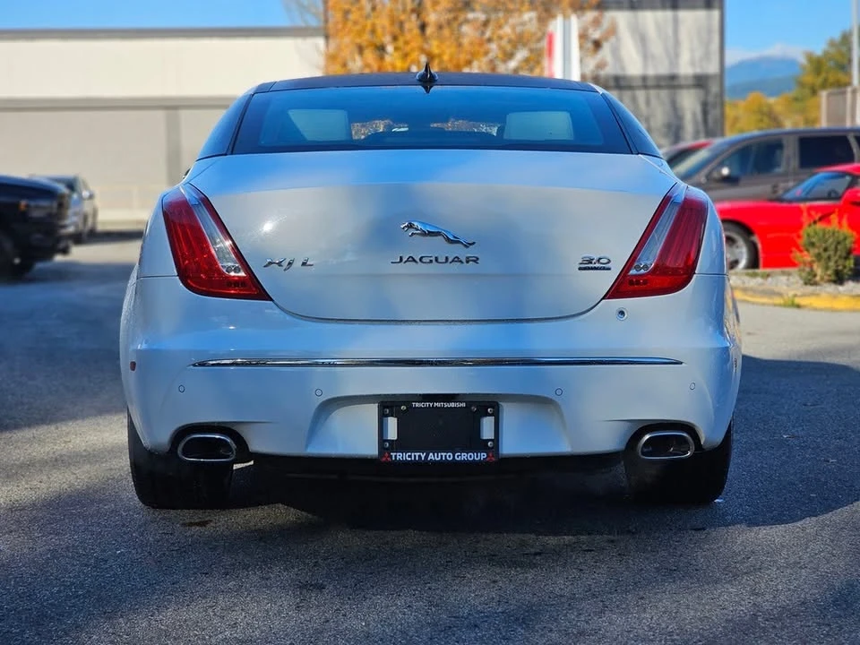 2014 Jaguar X351 XJ - Image 8 of 16