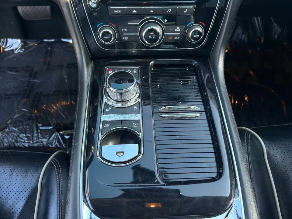 2014 Jaguar X351 XJ - Image 13 of 20