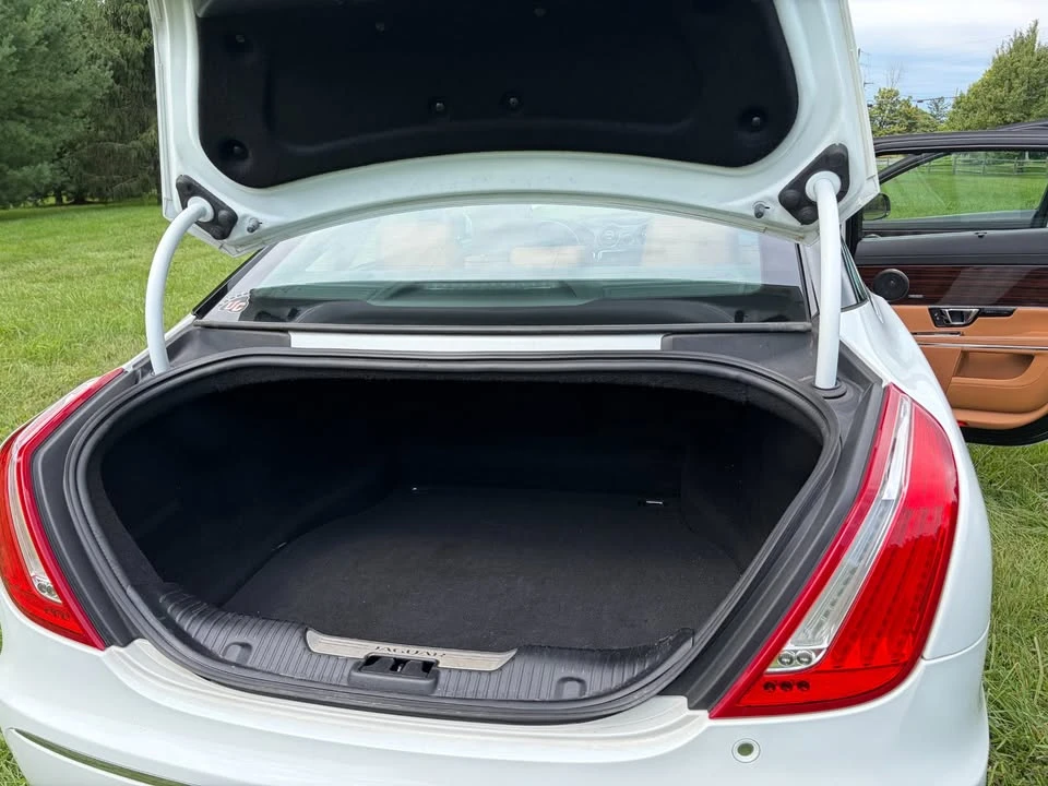 2014 Jaguar X351 XJ - Image 11 of 12