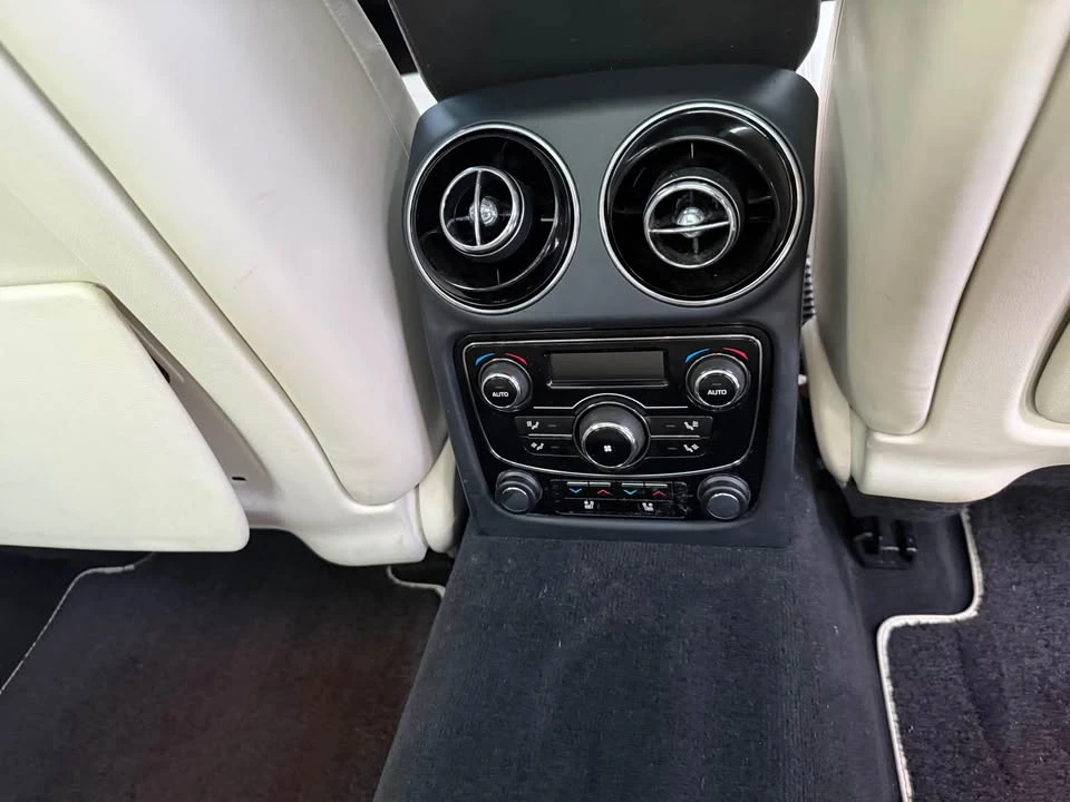 2014 Jaguar XJ Series 4 - Image 10 of 12