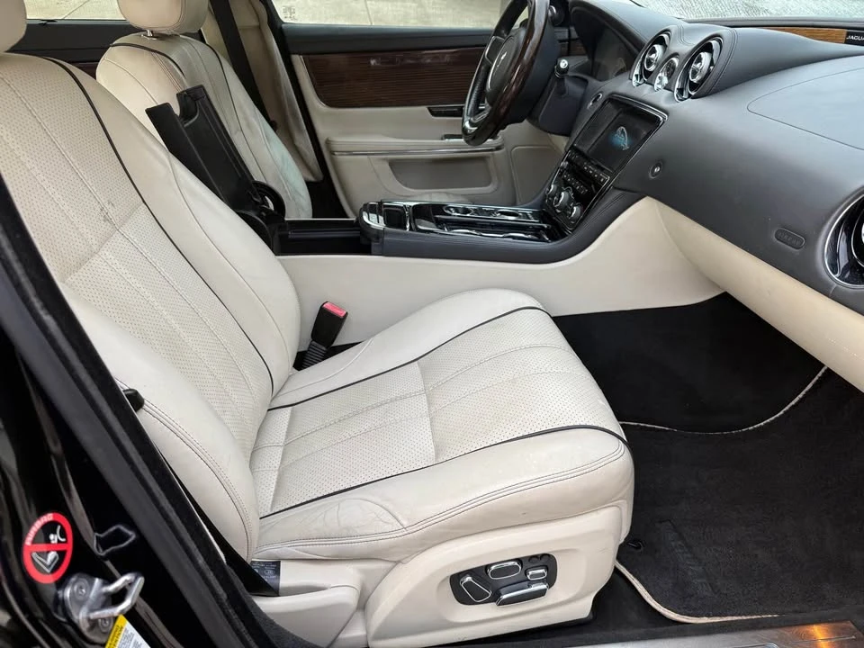 2014 Jaguar XJ Series 4 - Image 9 of 12