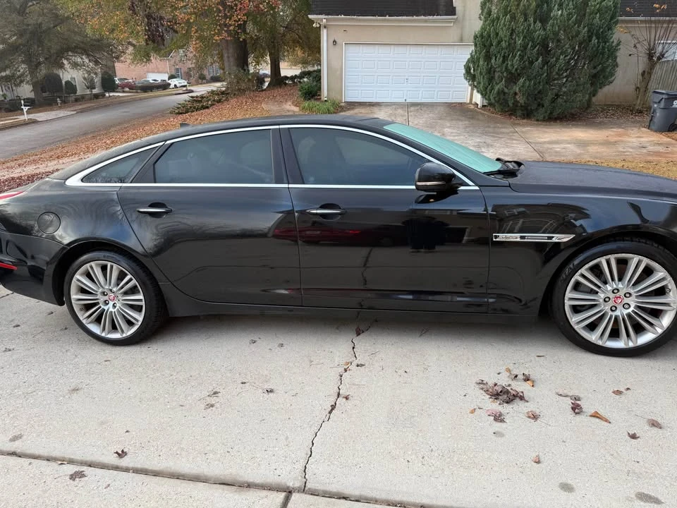 2014 Jaguar XJ Series 4 - Image 11 of 12