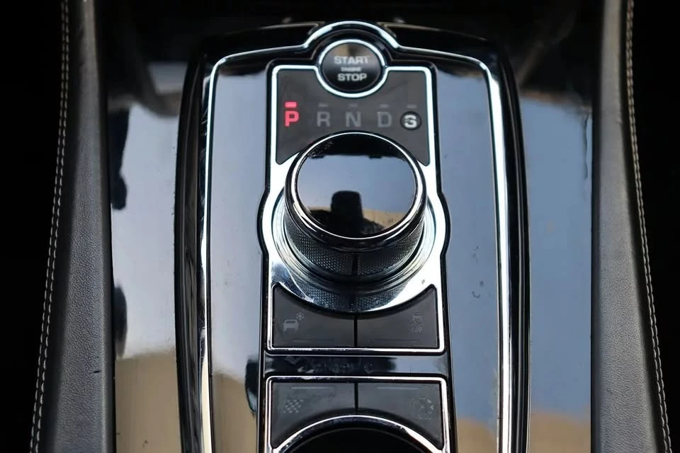 2014 Jaguar X150 XKR - Image 11 of 12