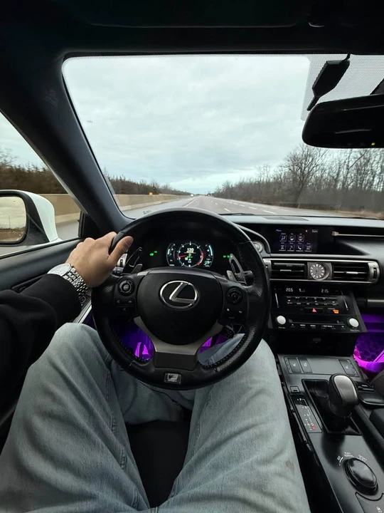 2014 Lexus IS 3rd Gen - Image 9 of 18