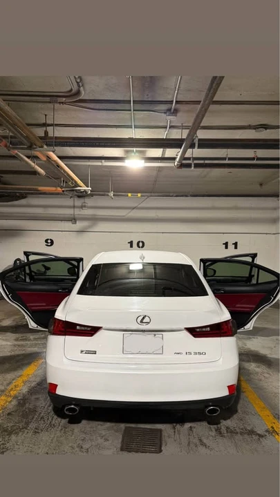 2014 Lexus IS 3rd Gen - Image 17 of 18