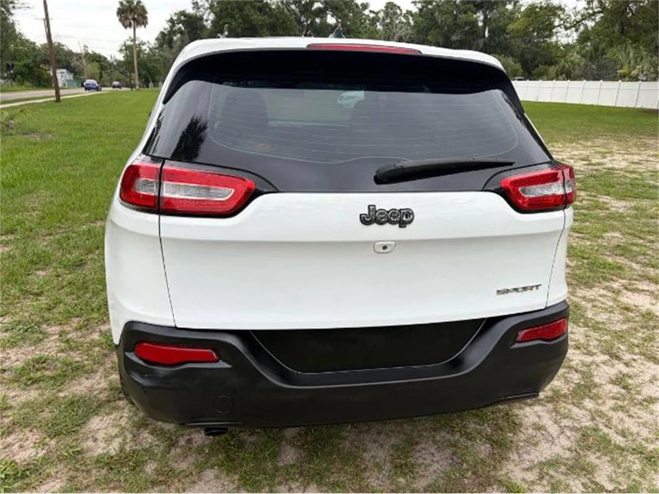 2014 Jeep KL Cherokee - Image 9 of 13