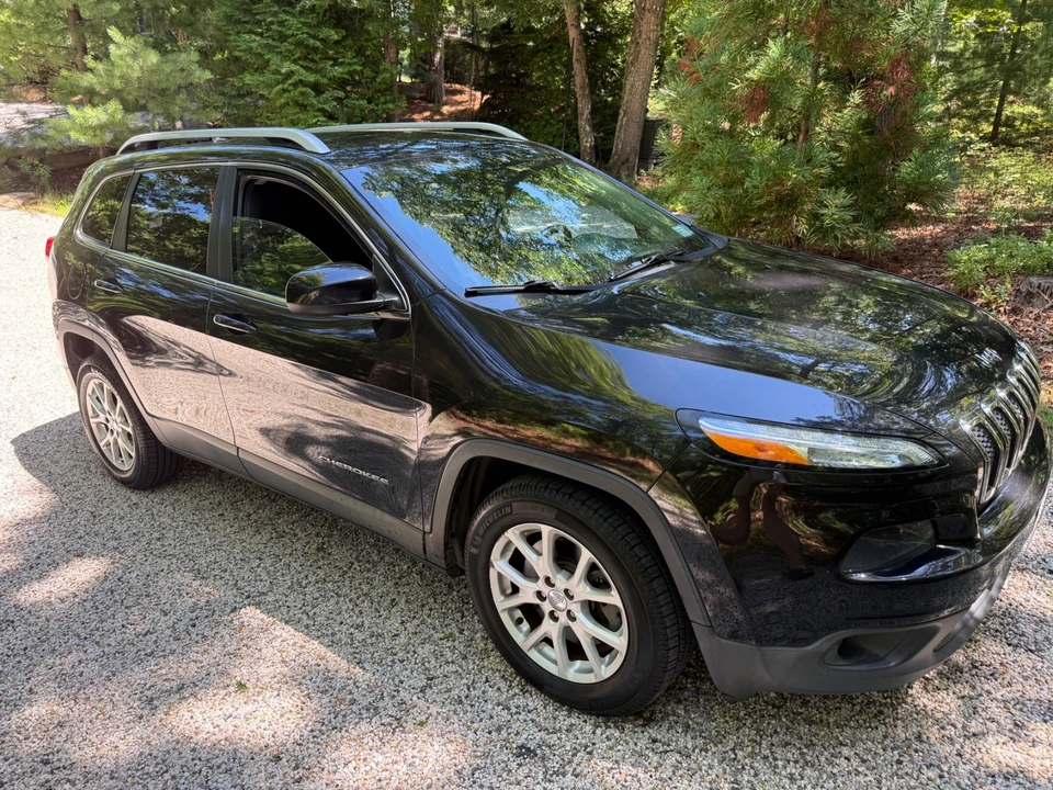 2014 Jeep KL Cherokee - Image 2 of 12