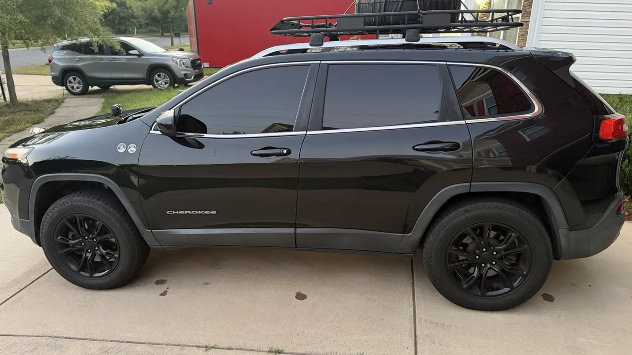 2014 Jeep KL Cherokee - Image 2 of 11