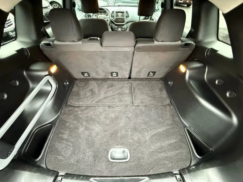 2014 Jeep KL Cherokee - Image 11 of 12