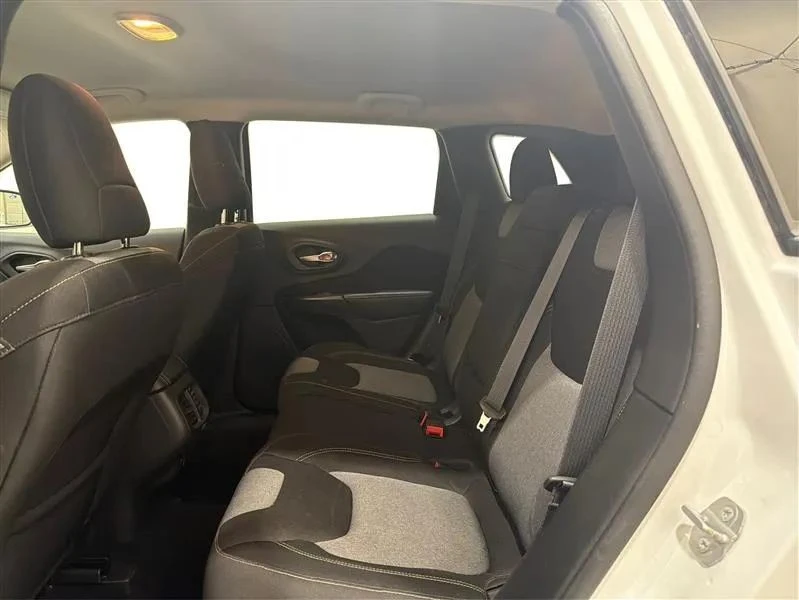 2014 Jeep KL Cherokee - Image 10 of 12