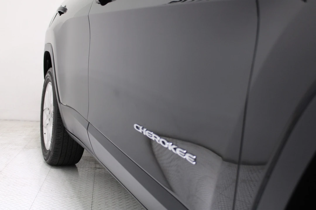 2014 Jeep - Image 17 of 31