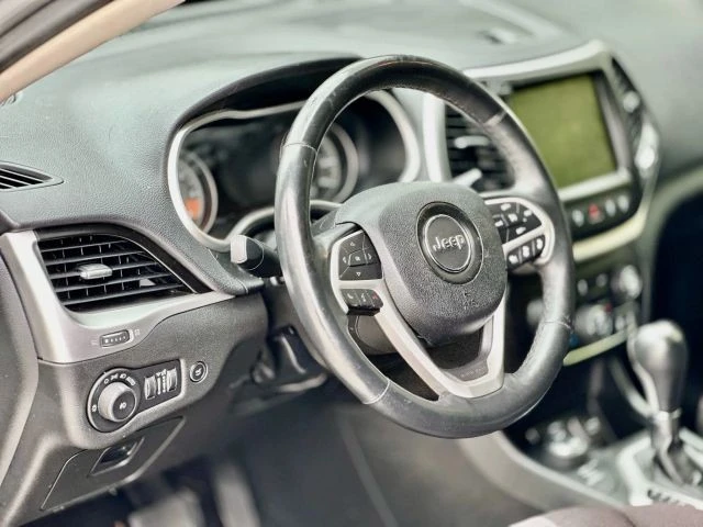 2014 Jeep KL Cherokee - Image 14 of 21