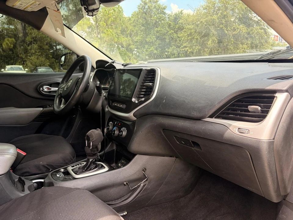 2014 Jeep KL Cherokee - Image 11 of 12