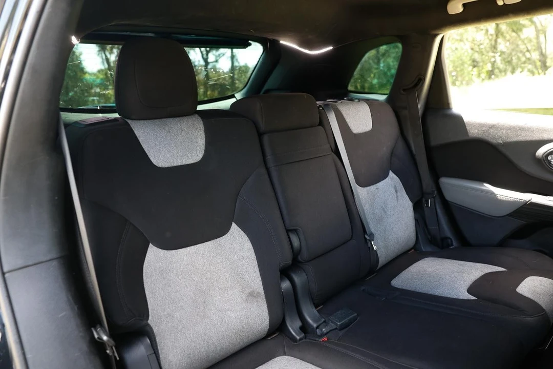 2014 Jeep KL Cherokee - Image 14 of 31