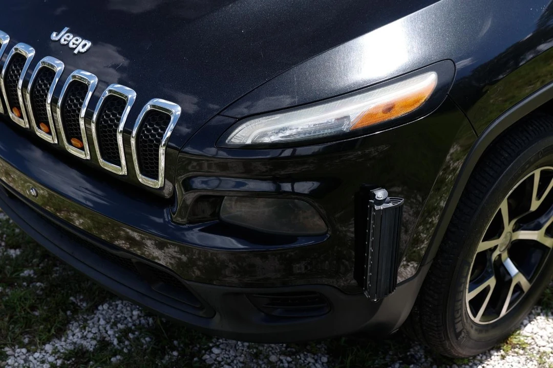 2014 Jeep KL Cherokee - Image 24 of 31