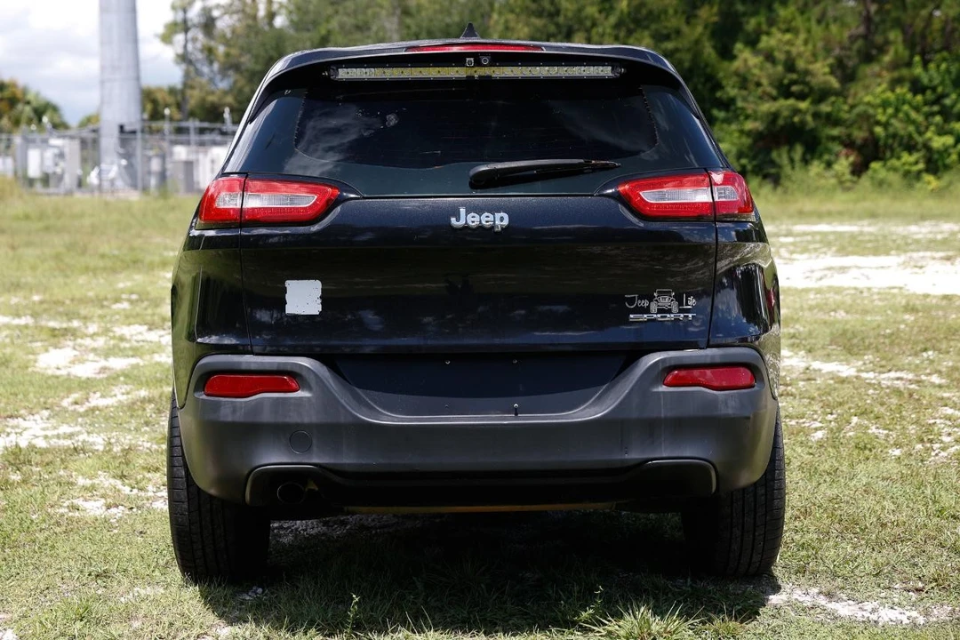2014 Jeep KL Cherokee - Image 9 of 31