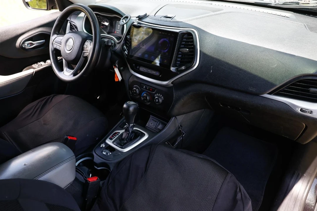 2014 Jeep KL Cherokee - Image 16 of 31