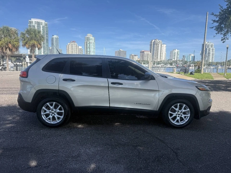 2014 Jeep KL Cherokee - Image 6 of 21