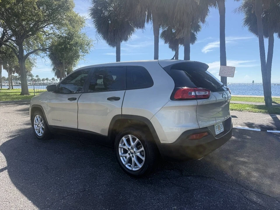 2014 Jeep KL Cherokee - Image 5 of 21