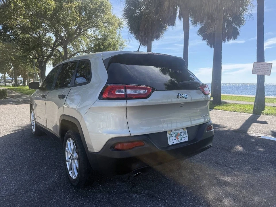 2014 Jeep KL Cherokee - Image 14 of 21