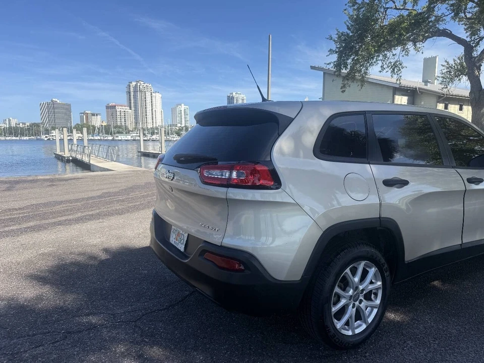 2014 Jeep KL Cherokee - Image 12 of 21