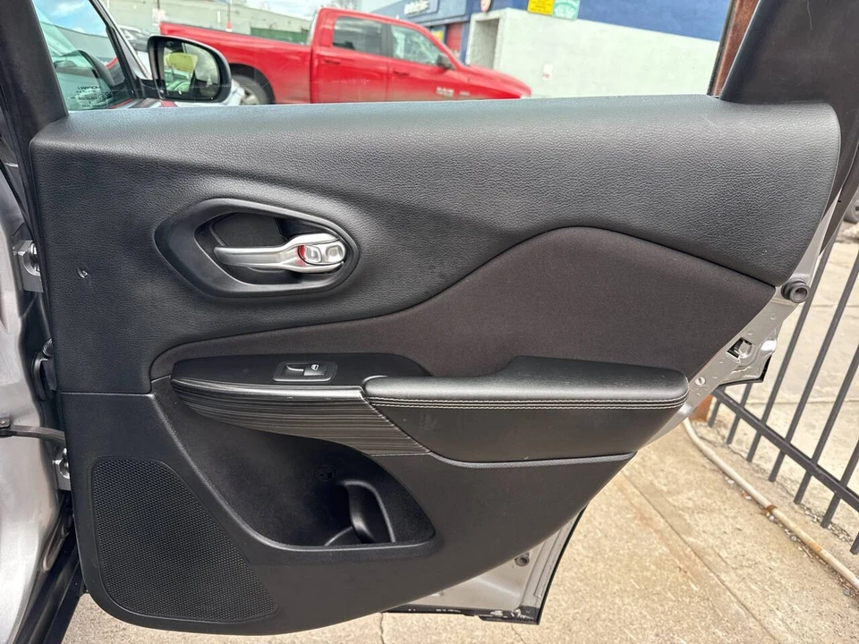 2014 Jeep KL Cherokee - Image 13 of 21