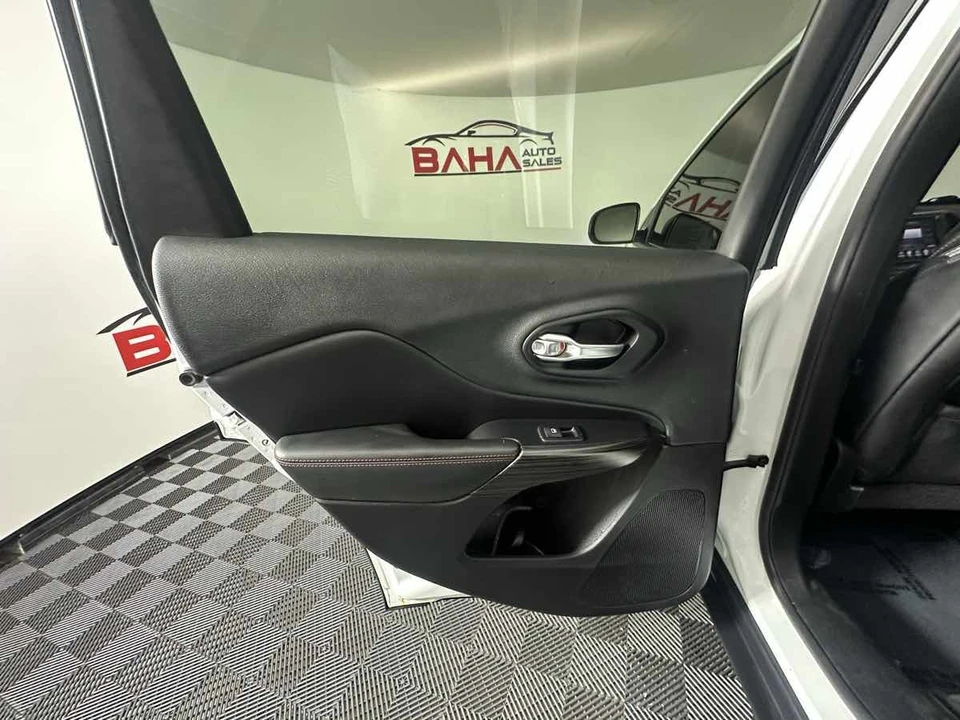 2014 Jeep KL Cherokee - Image 17 of 21