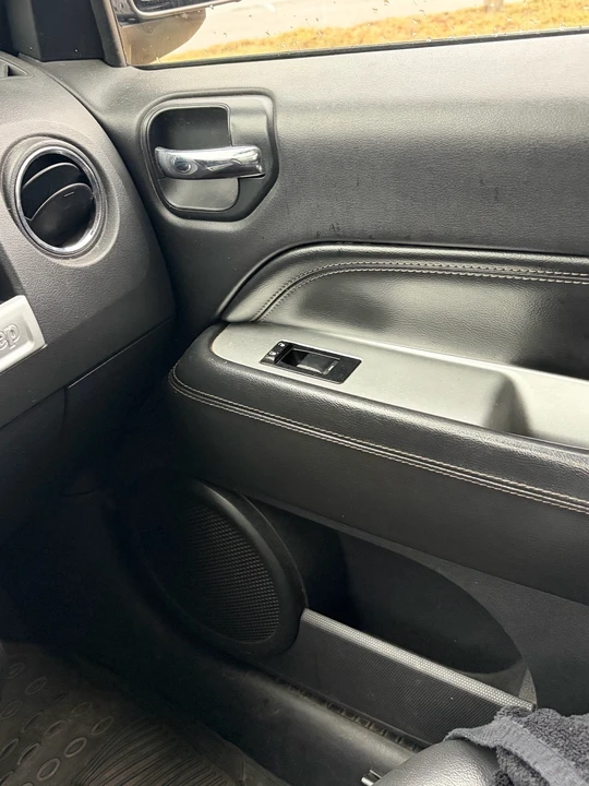 2014 Jeep Compass - Image 5 of 5
