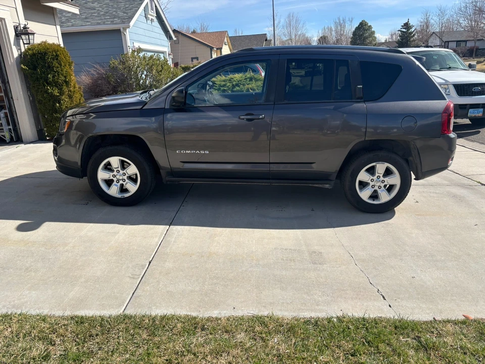 2014 Jeep Compass - Image 2 of 21