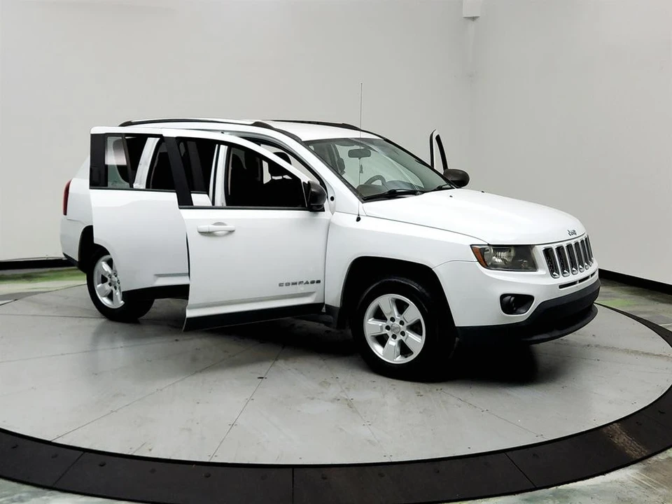 2014 Jeep Compass - Image 10 of 21