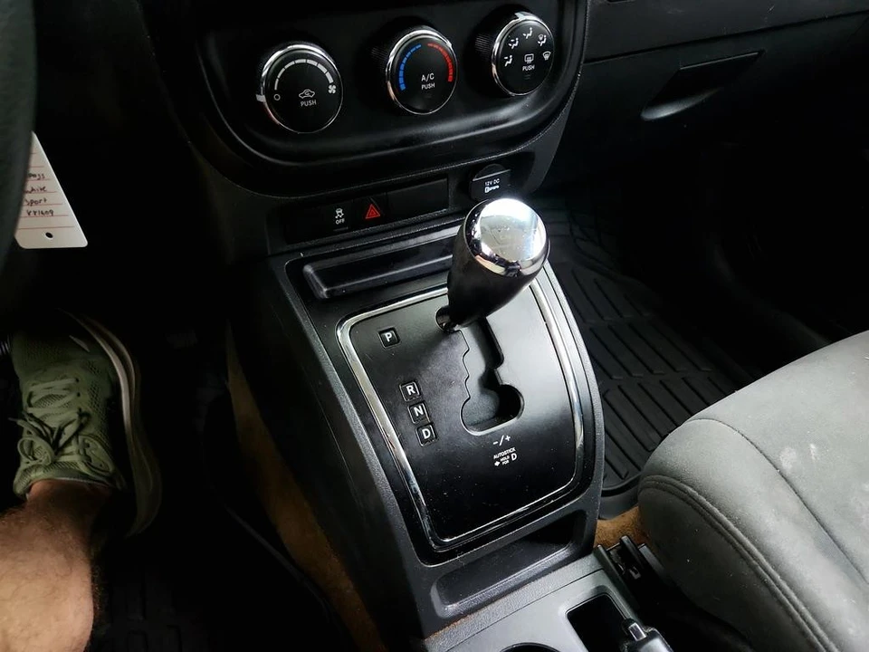 2014 Jeep Compass - Image 17 of 21