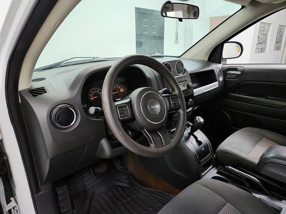 2014 Jeep Compass - Image 13 of 21