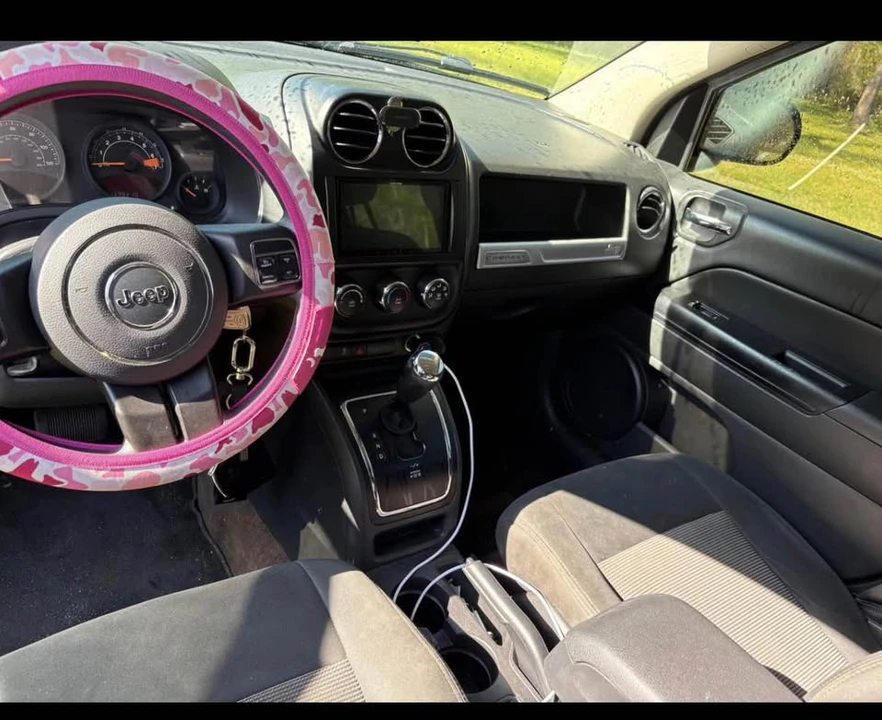 2014 Jeep Compass - Image 4 of 8