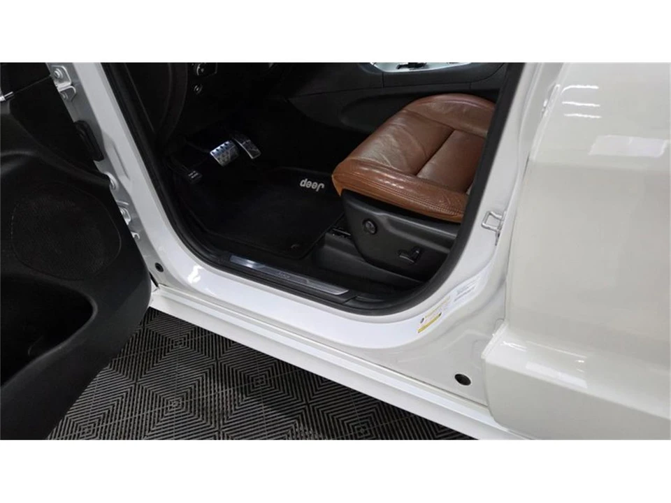 2014 Jeep WK2 Grand Cherokee - Image 22 of 31