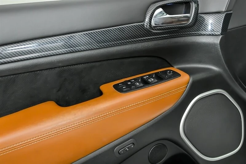 2014 Jeep WK2 Grand Cherokee SRT - Image 12 of 29