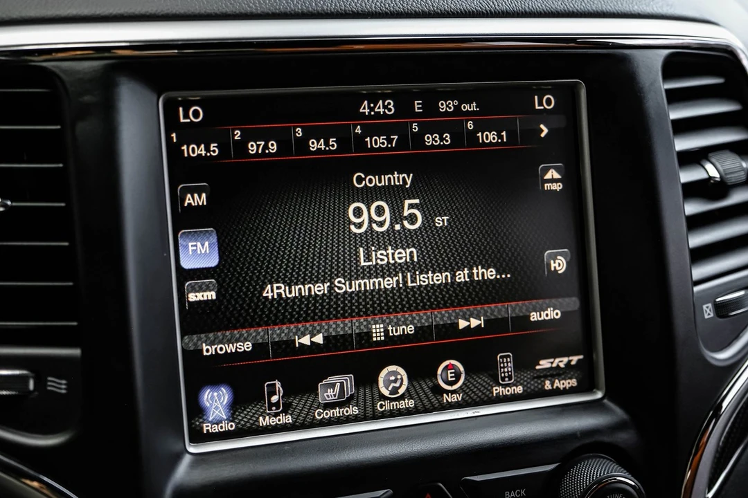 2014 Jeep WK2 Grand Cherokee SRT - Image 25 of 31