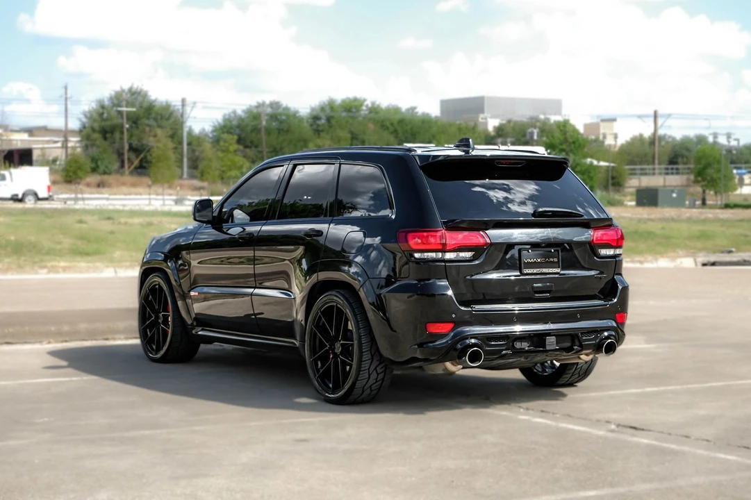 2014 Jeep WK2 Grand Cherokee SRT - Image 11 of 31