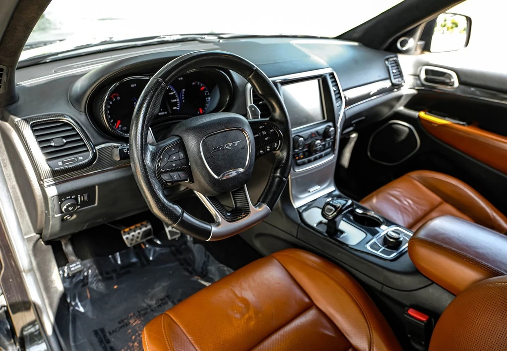 2014 Jeep WK2 Grand Cherokee SRT - Image 4 of 31